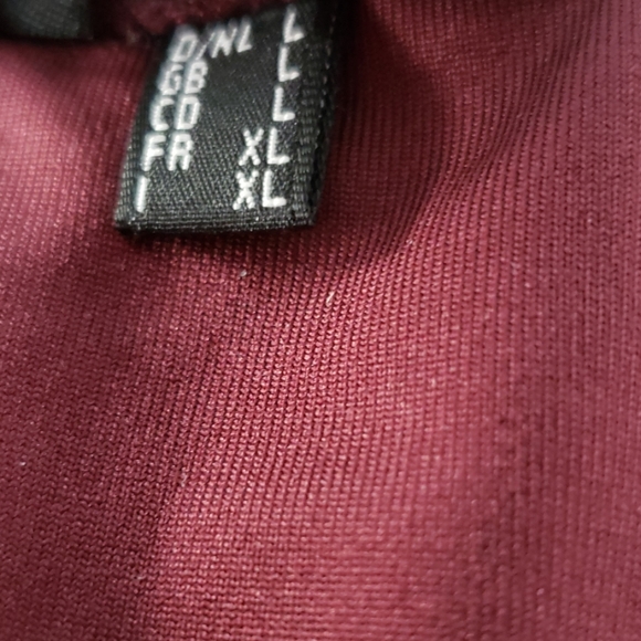 Mexxsport Burgundy Top - Picture 3 of 6